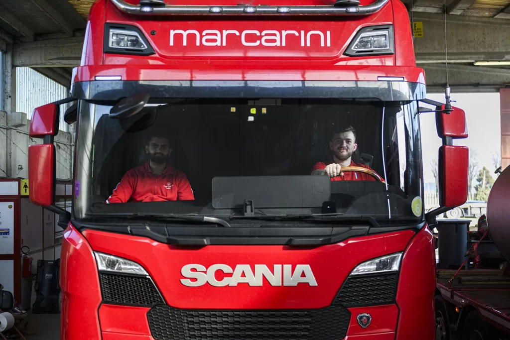 Marcarini Autotrasporti camion pronto a partire